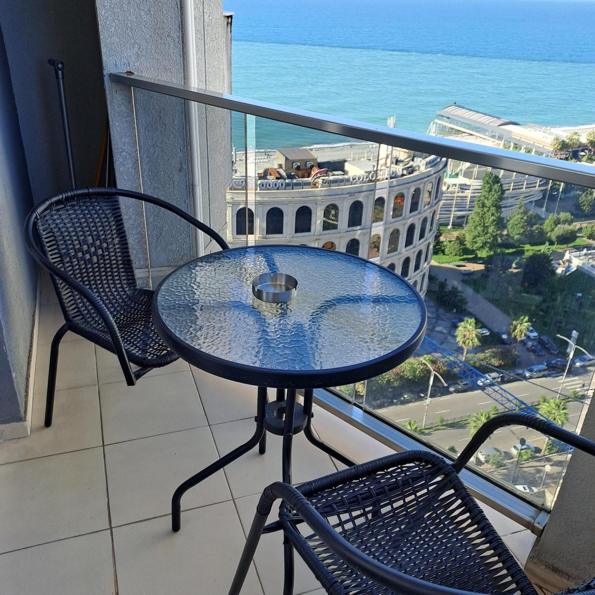 Apartamento Welkome Orbi Batumi Sea Wiev Exterior foto