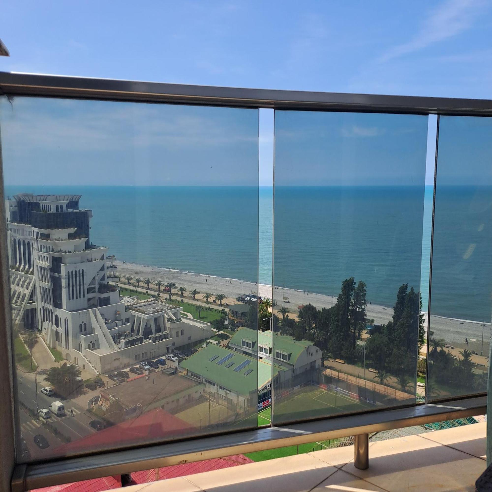 Apartamento Welkome Orbi Batumi Sea Wiev Exterior foto