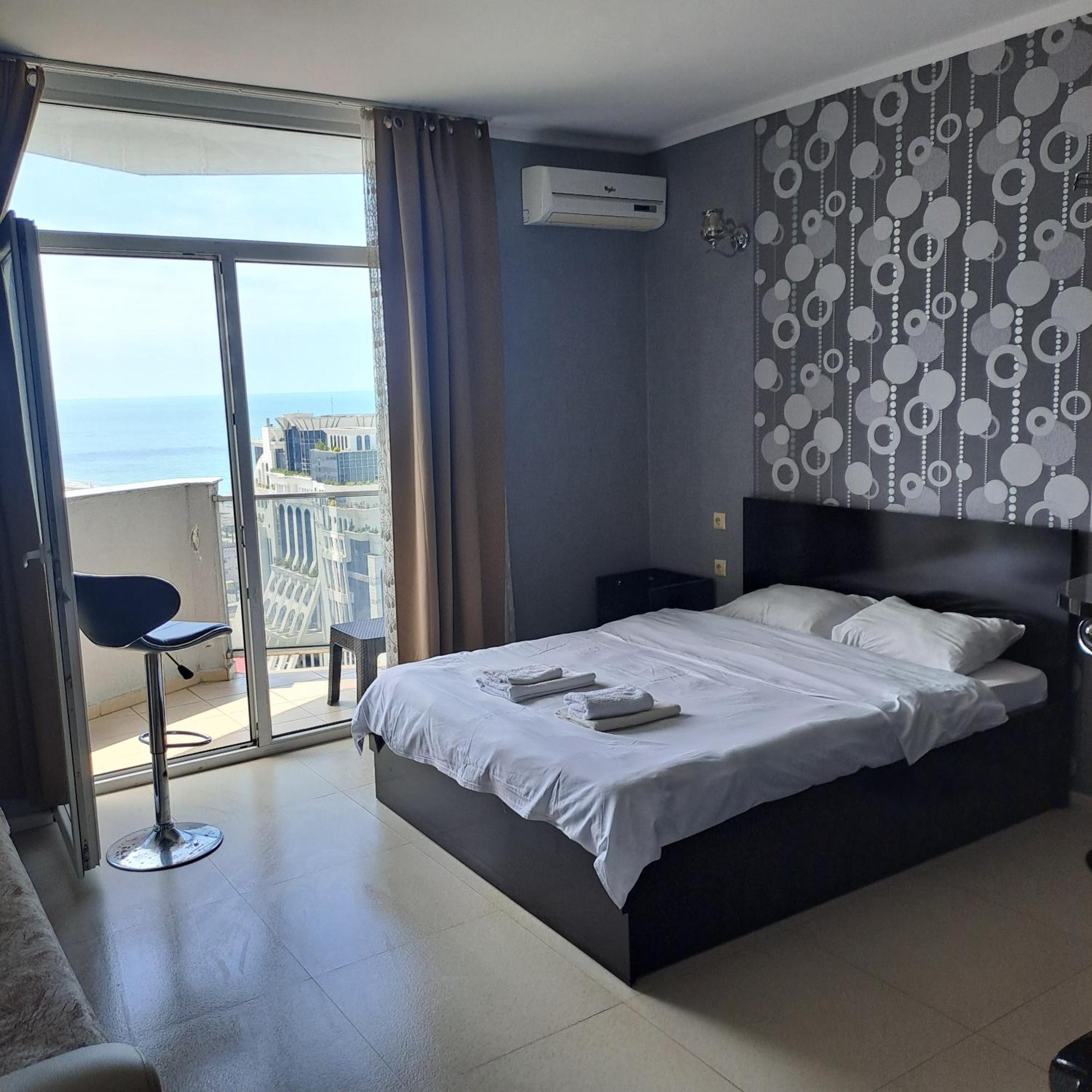 Apartamento Welkome Orbi Batumi Sea Wiev Exterior foto